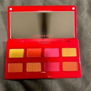 Caliente Artist Couture Eyeshadow Palette